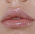 Load image into Gallery viewer, Glow Getter Hydrating Lip Oil 003, Champagne Kiss