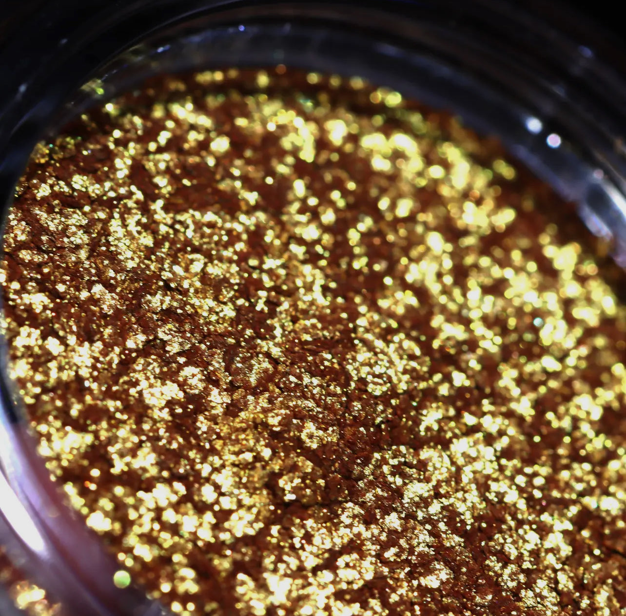 Starshow Shadow Pot 008, A Vibe