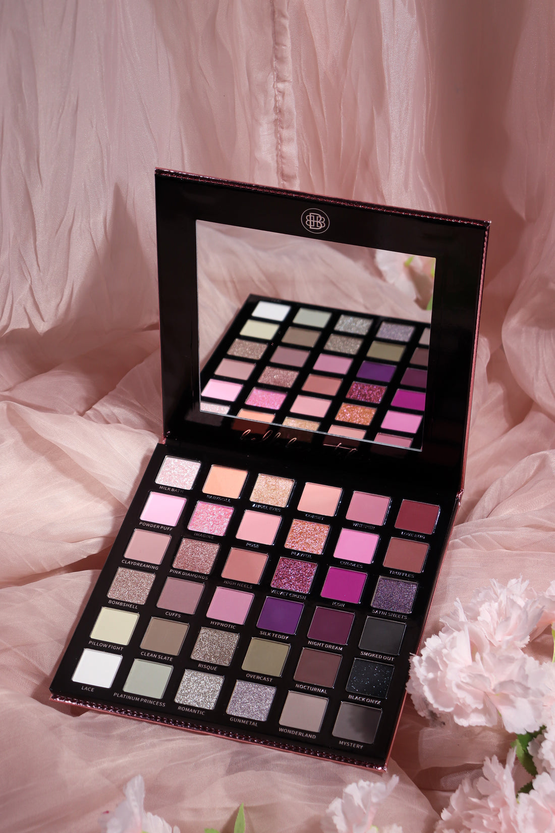 Smokey Glam Eyeshadow and Pressed Pigment Palette