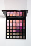 Load image into Gallery viewer, Smokey Glam Eyeshadow and Pressed Pigment Palette
